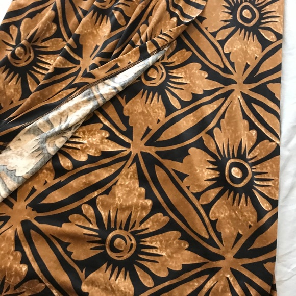 Sz 4 DVF Silk & Stretchy Dress - Picture 5 of 13